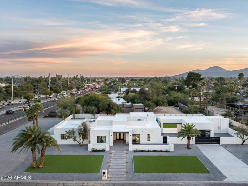 52-7121ELarkspurDr-52