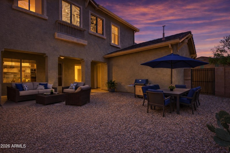 Private Side Courtyard