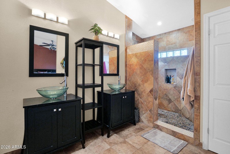 Master Suite Bathroom