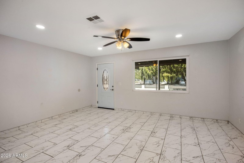 2-web-or-mls-D46A4477 copy