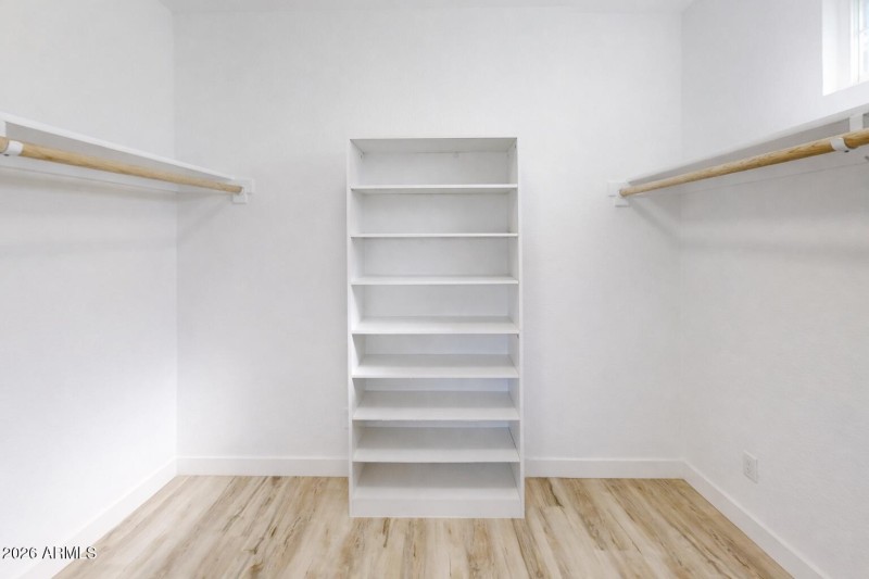 Primary suite closet