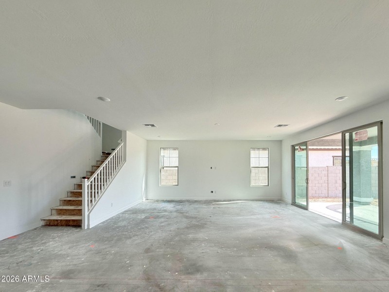 08 Greatroom with 4 panel slider