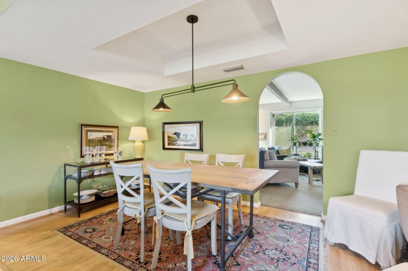 13-web-or-mls-3253-e-vogel-ave