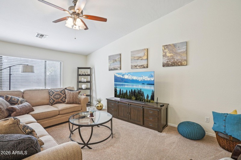 7-web-or-mls-E Aloe Pl-S2702-007