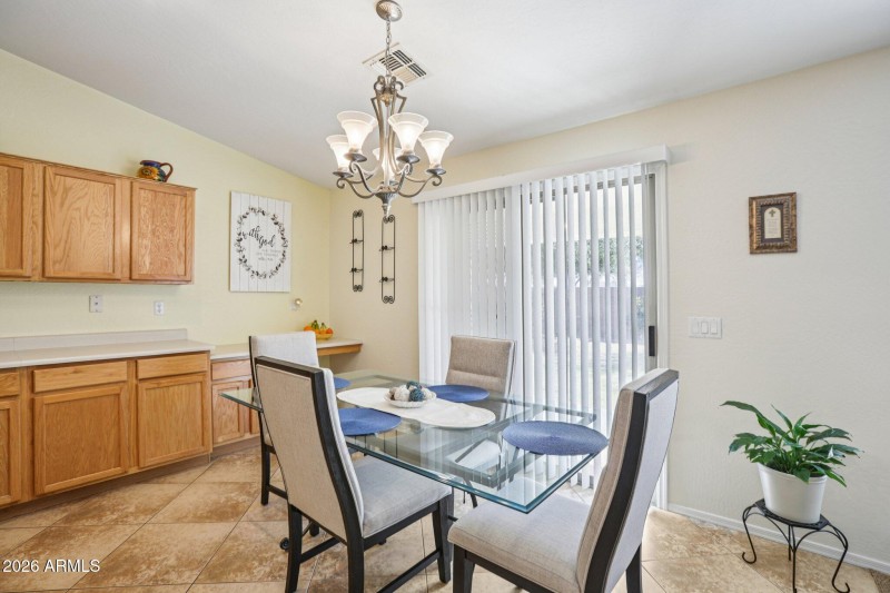 8-web-or-mls-E Aloe Pl-S2702-008