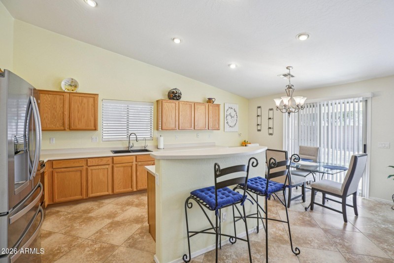 10-web-or-mls-E Aloe Pl-S2702-010