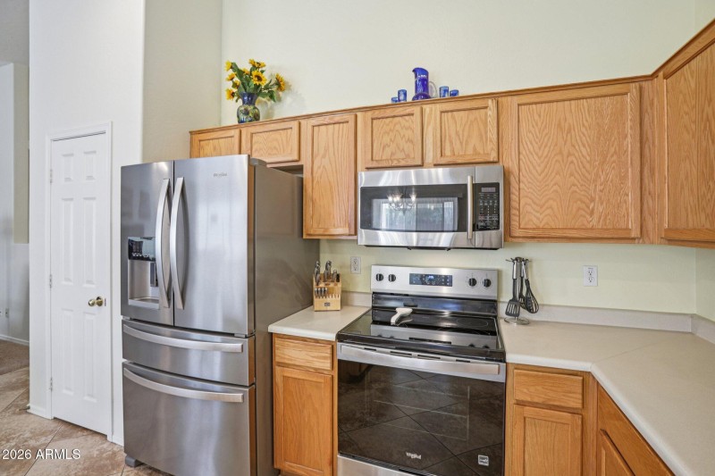 15-web-or-mls-E Aloe Pl-S2702-015