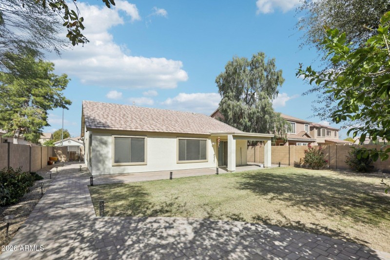 30-web-or-mls-E Aloe Pl-S2702-030