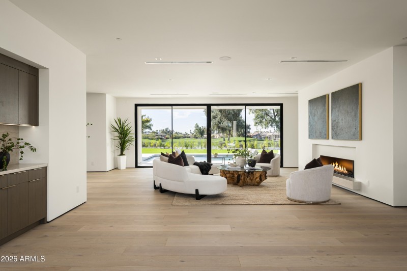 7780 E Vaquero Dr -17