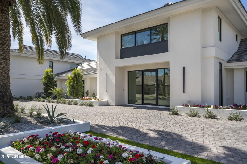 7780 E Vaquero Dr -106