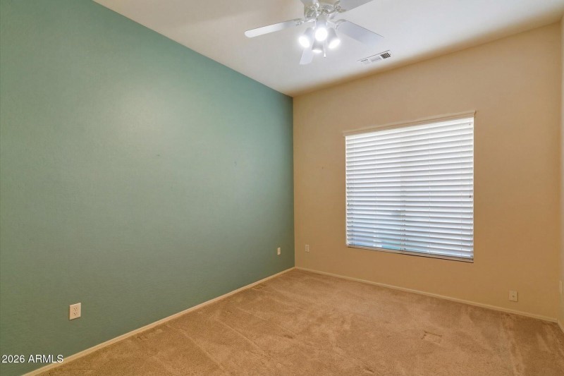 Bedroom w Ceiling Fan & Window