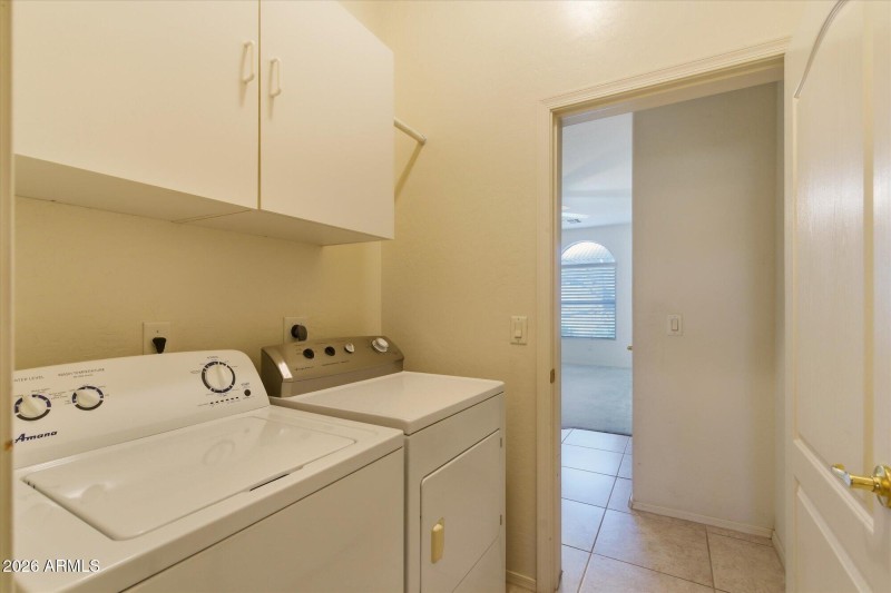 Laundry Room w Upper Cabinets