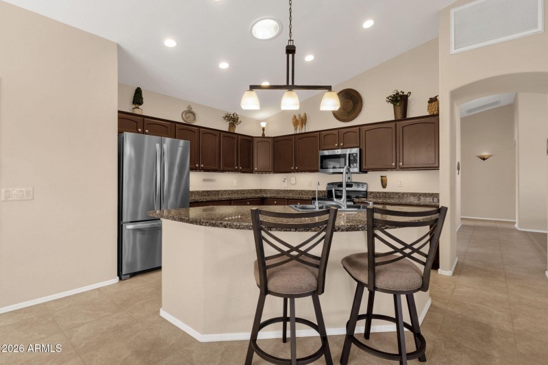 17-web-or-mls-10234-e-arrowvale-dr