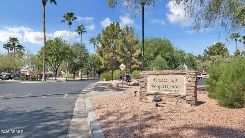 69-web-or-mls-10234-e-arrowvale-dr