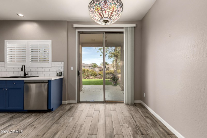 10 - Catherine 40136