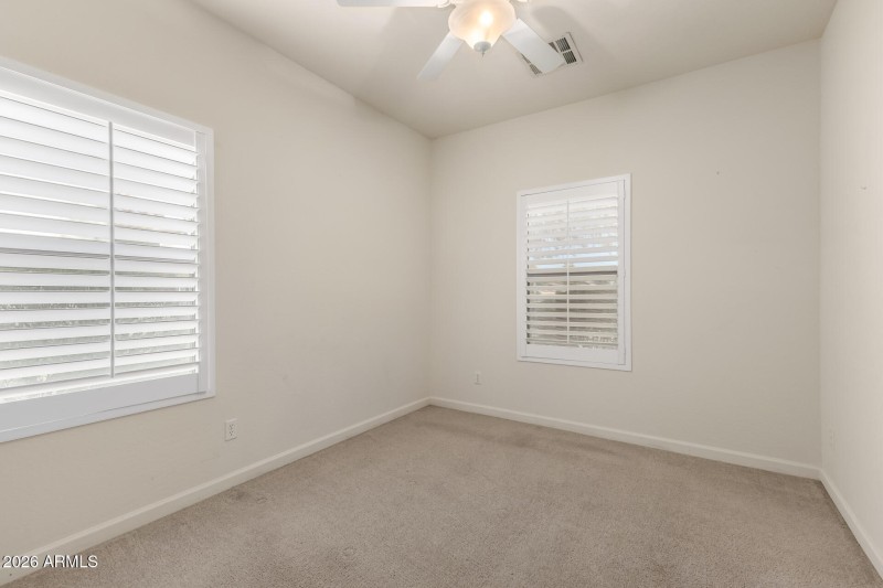 20 - Catherine 40136