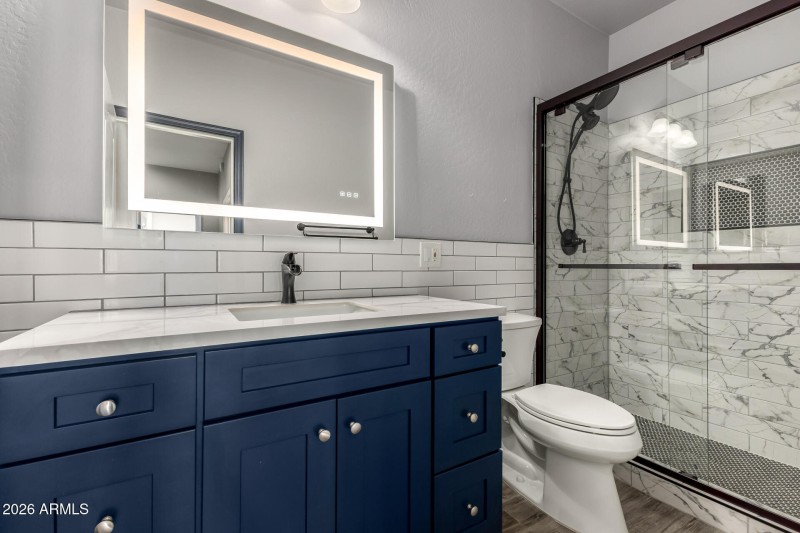 26 - Catherine 40136