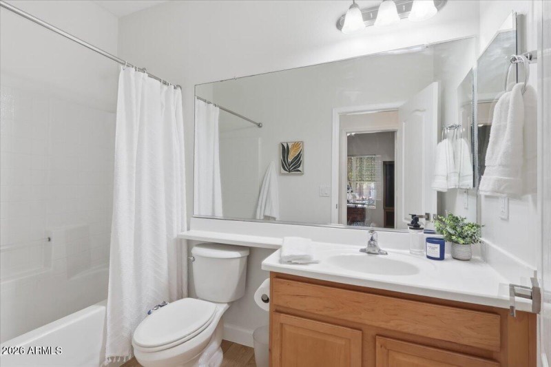 downstairs full bathroom