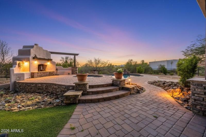 33207 N 12th St VT 5