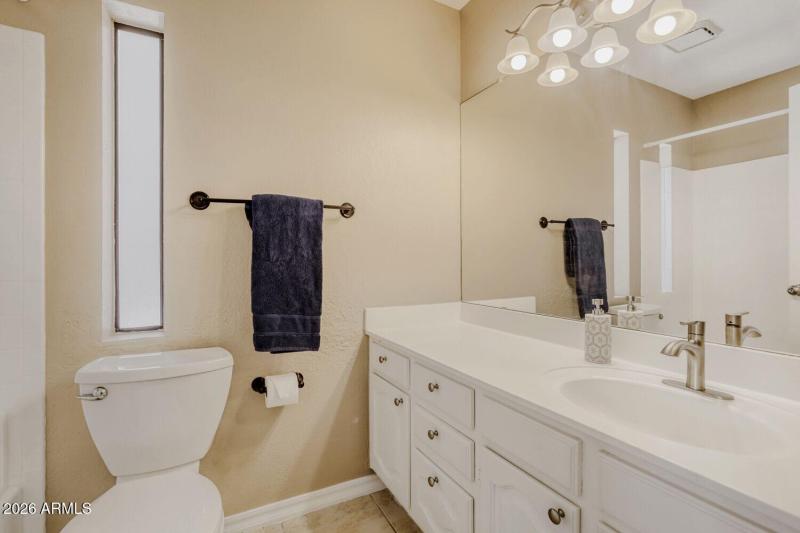 Bath 2- full with tub