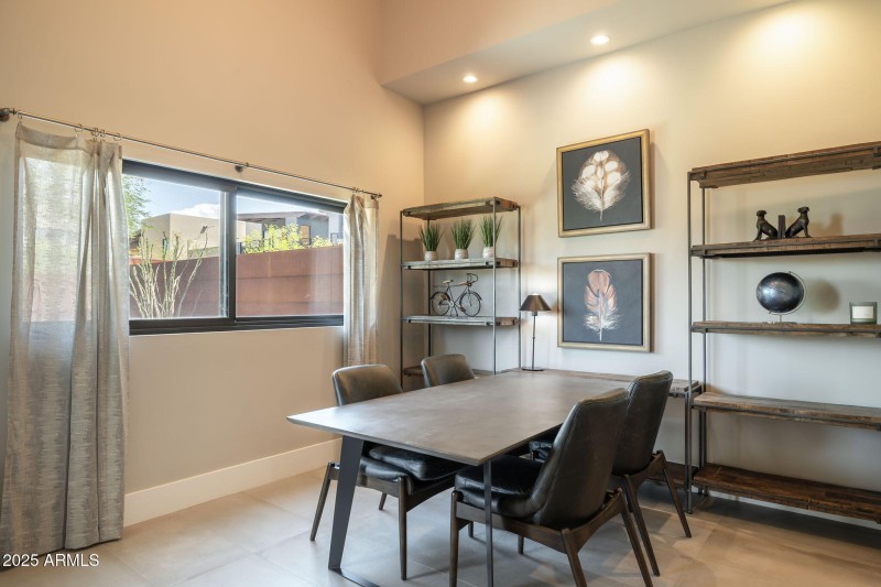 21-web-or-mls-6525-e-cave-creek-rd-31