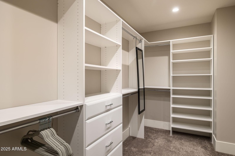 32-web-or-mls-6525-e-cave-creek-rd-31