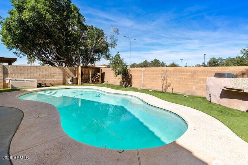 4820 W Shannon Ct Chandler AZ-small-035-