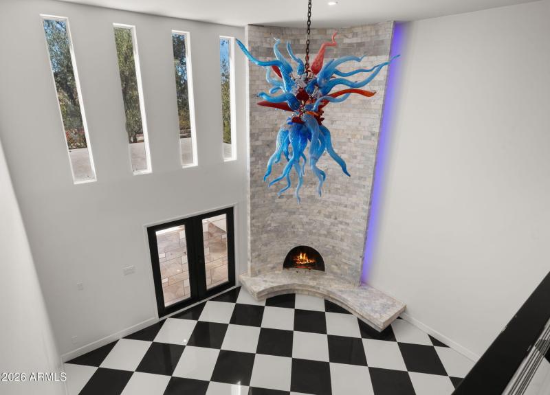 23-web-or-mls-Living Space2 (2)