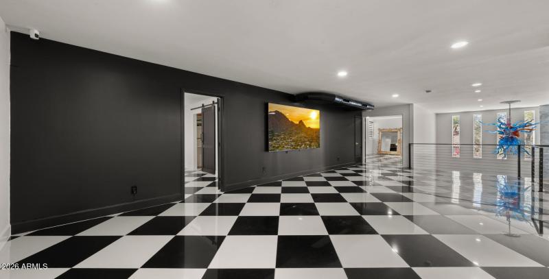 41-web-or-mls-Upstairs Loft2 (2)