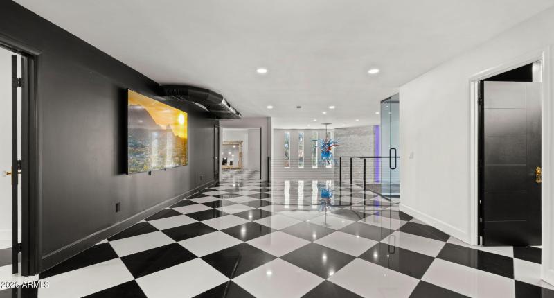 42-web-or-mls-Upstairs Loft3