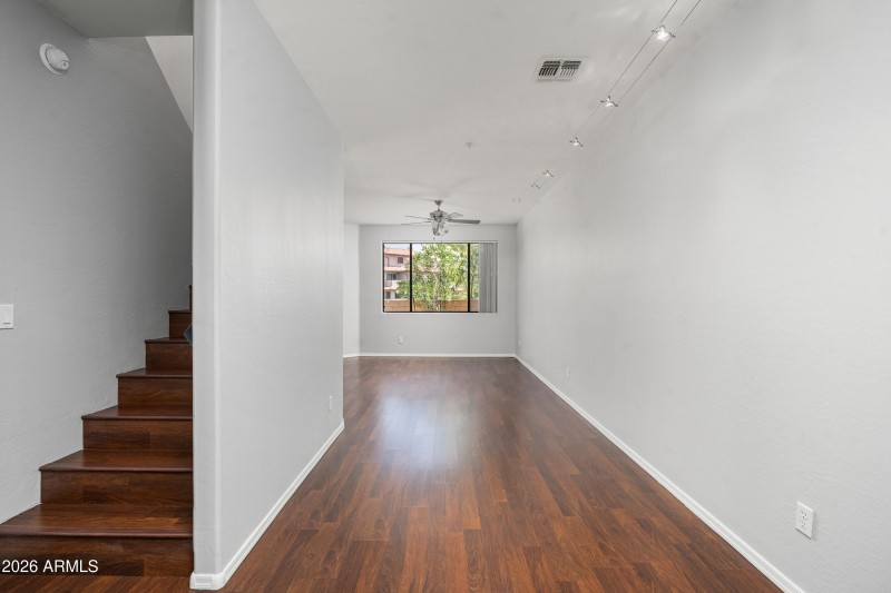 03-7601 E Roosevelt St 1005 (3 of 37)