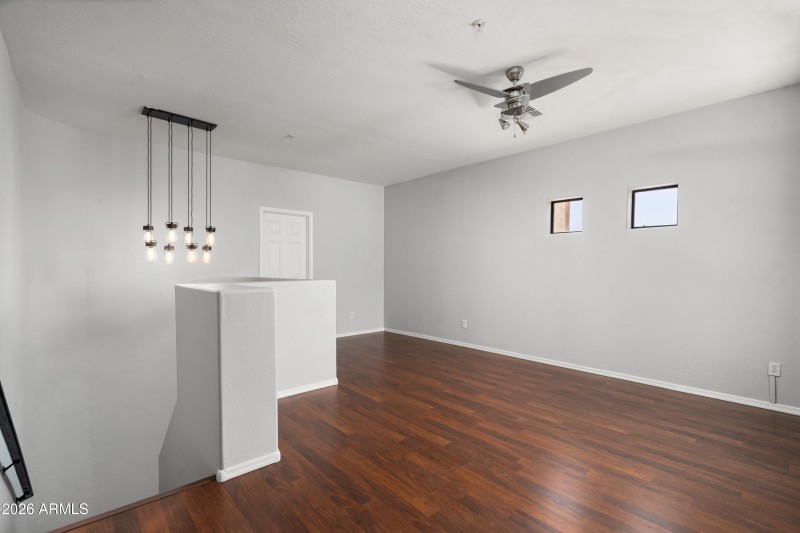 14-7601 E Roosevelt St 1005 (14 of 37)