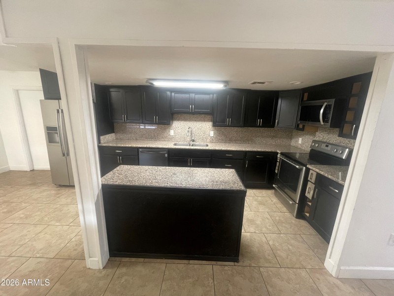 5526 W Indianola Ave 5