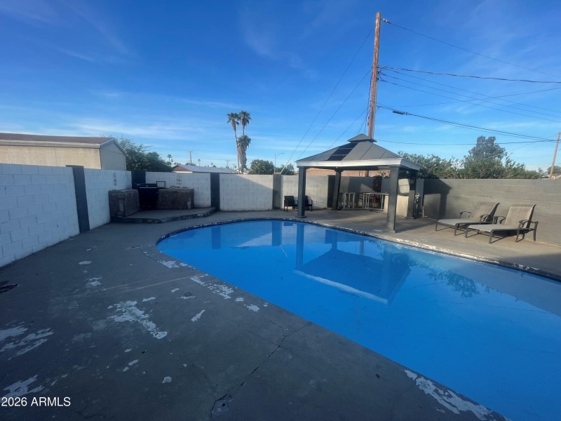 5526 W Indianola Ave 33