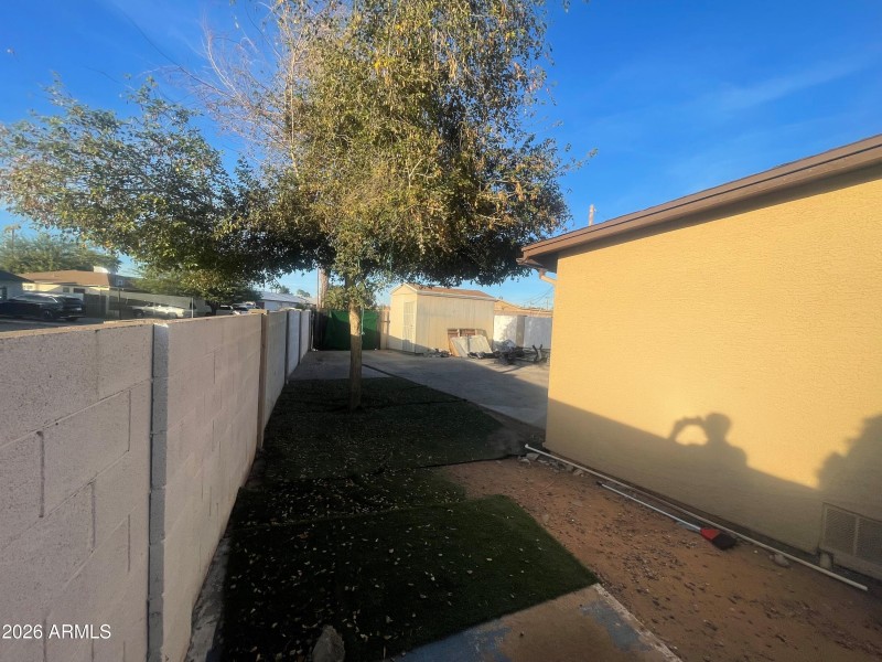 5526 W Indianola Ave 40