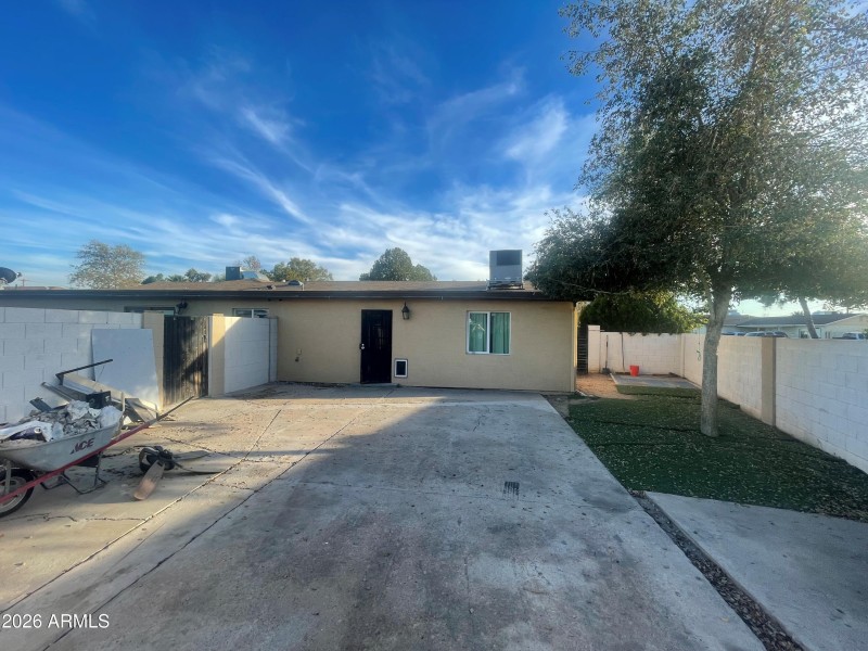 5526 W Indianola Ave 43