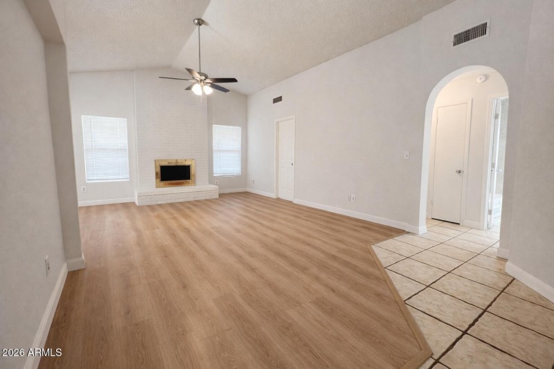 8345BB38-5FC8-4887-8E69-CB899F0DB75E