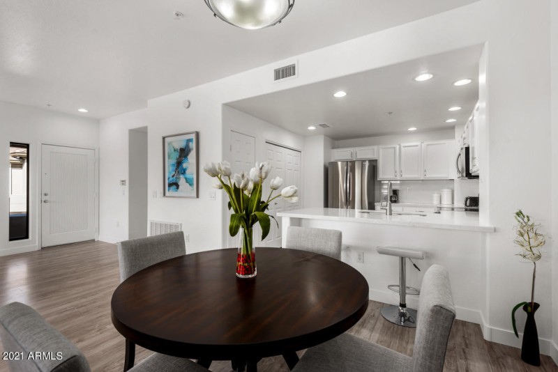 20121-North-76th-Street-2003-13