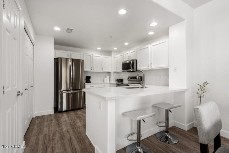 20121-North-76th-Street-2003-14