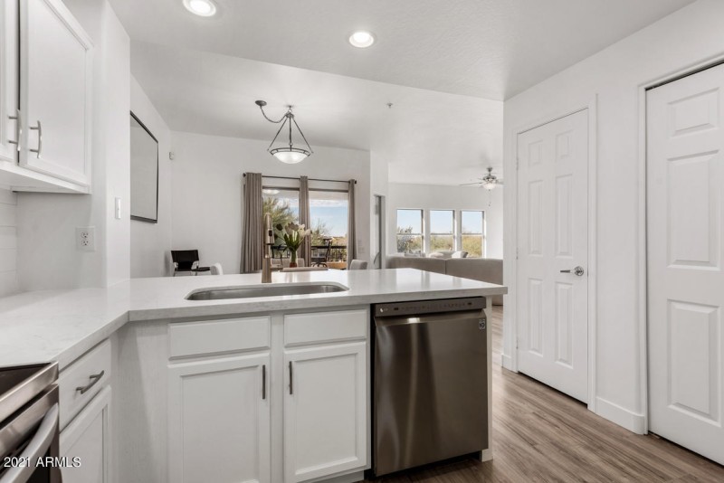 20121-North-76th-Street-2003-15