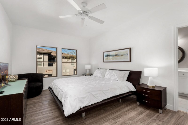 20121-North-76th-Street-2003-19