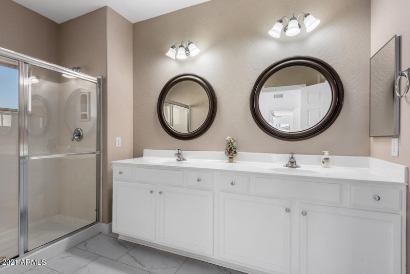 20121-North-76th-Street-2003-23