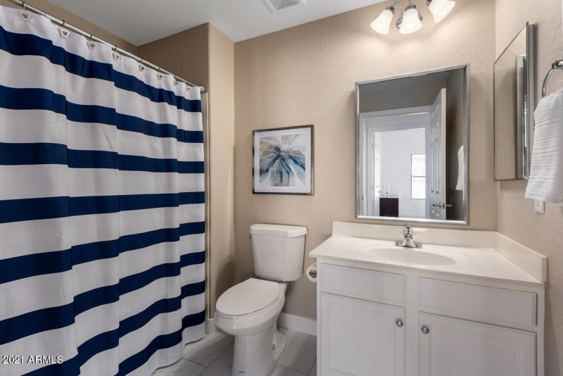 20121-North-76th-Street-2003-28