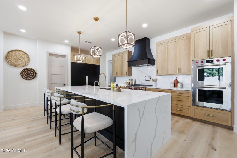 Stunning Chef's Kitchen