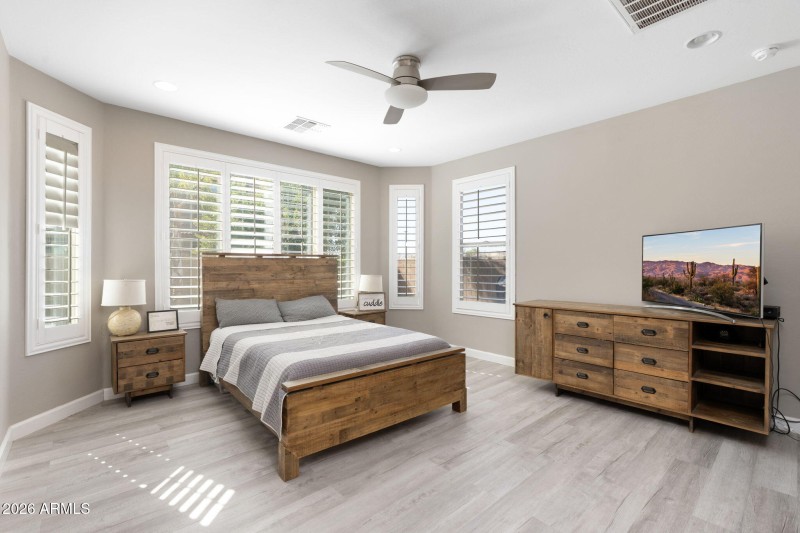 16-web-or-mls-DSC00899