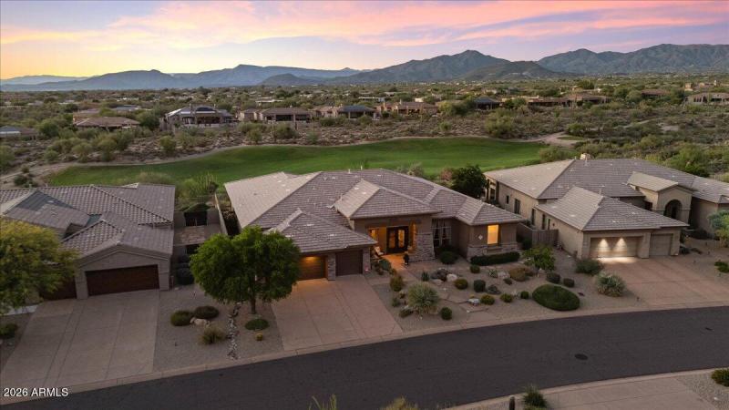 011-DJI_20251001182332_0485_D