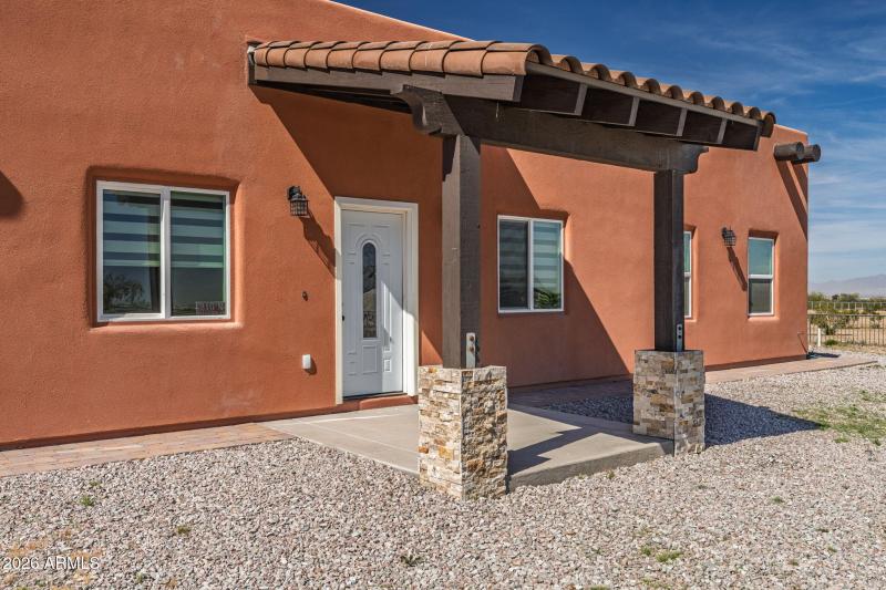 20-web-or-mls-210 N Pettoshas Dr-20