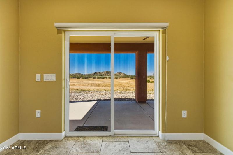 27-web-or-mls-210 N Pettoshas Dr-26