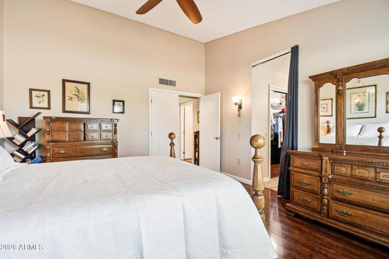 26-web-or-mls-Greenview Dr-S2702-026