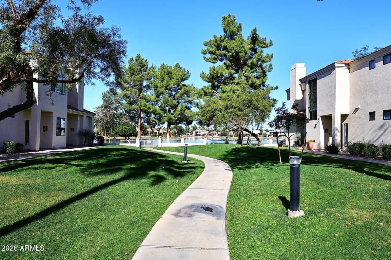 Palm Cove-Acces to Lake & Walking Paths